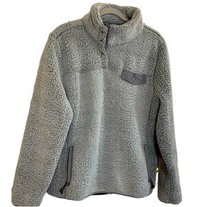 Pulse grey fleece jacket with pockets and snaps at neck super cozy and warm
